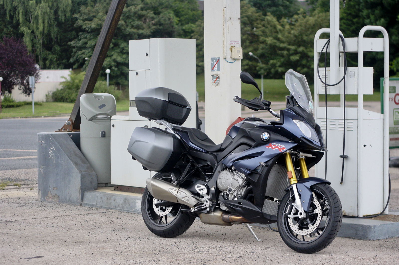 BMW S1000XR