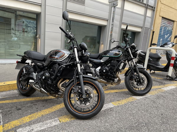 Kawasaki Z650RS colours