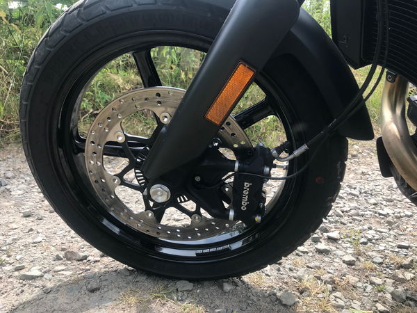 Husqvarna Svartpilen 701 Review