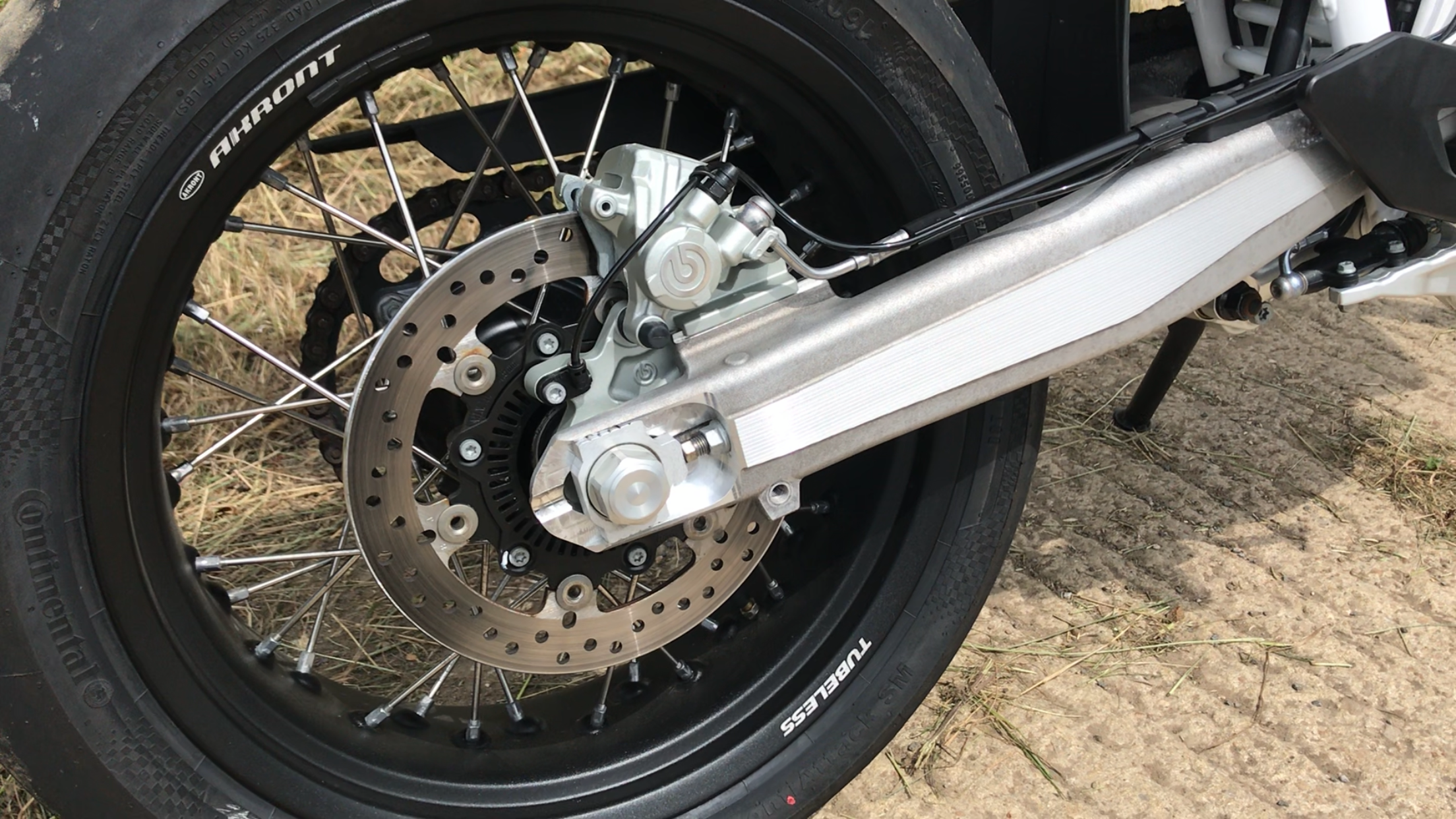 2017-Husqvarna-701-Supermoto-