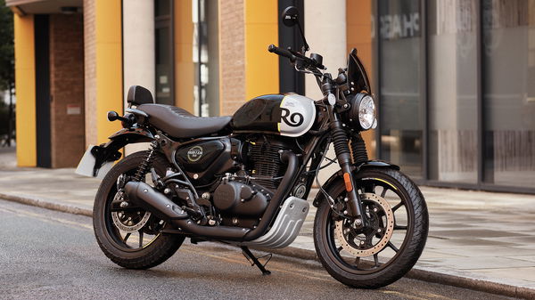 royal enfield hunter 350 parked on the street