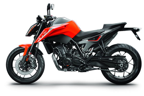 KTM 790 Duke and 790 Adventure R Prototype debut at Eicma