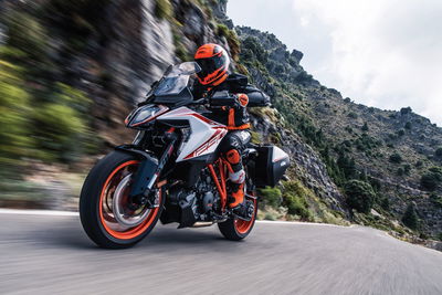 2019 KTM 1290 Super Duke GT