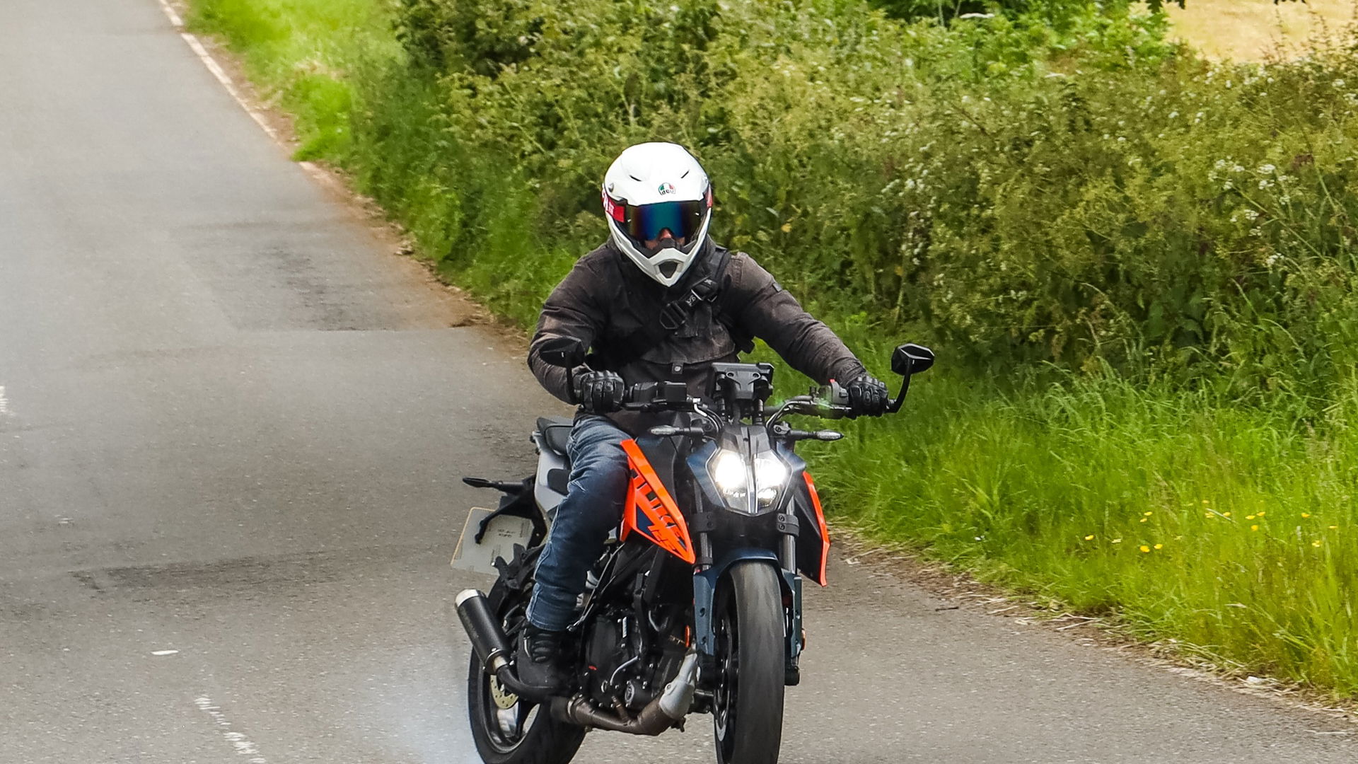 the 2024 KTM 125 Duke