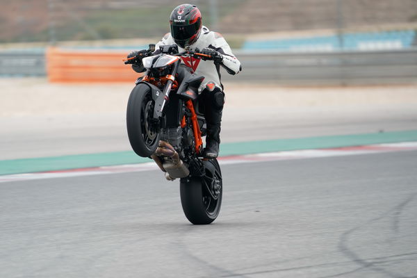 KTM 1290 Super Duke R 2020