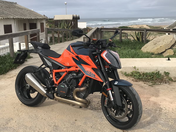 KTM 1290 Super Duke R 2020