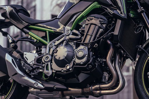 Kawasaki Z900 Engine