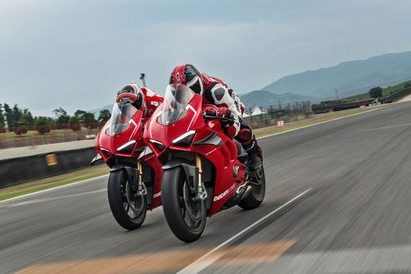 2019 Ducati Panigale V4R unveiled