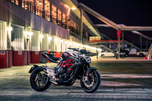 First ride: 2018 MV Agusta Brutale 800 RR 