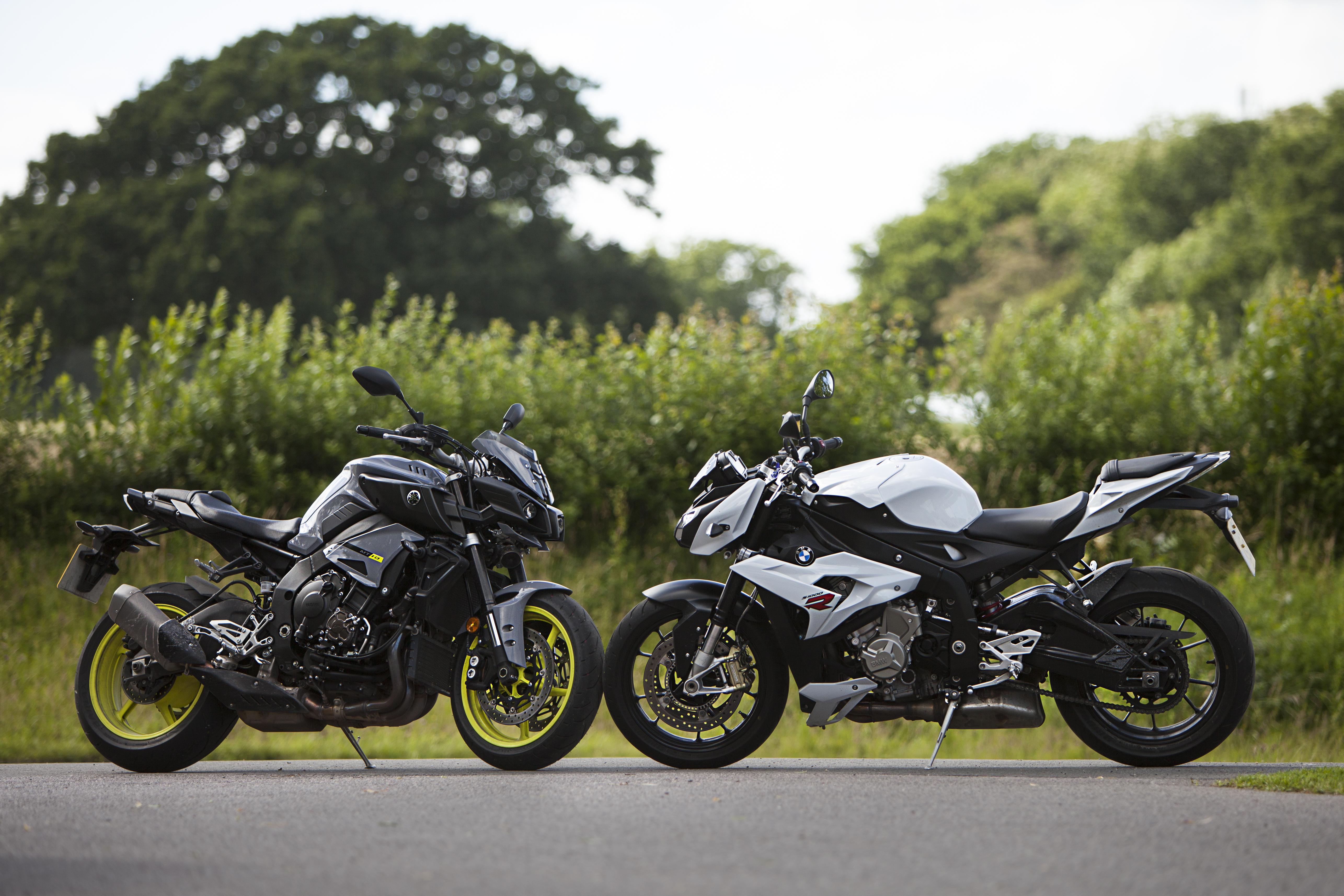 Back-to-back test: Yamaha MT-10 vs BMW S1000R review