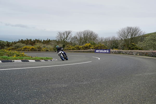 Metzeler Roadtec 02 tested on a Suzuki GSX-8S