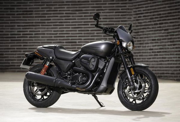 First ride: Harley-Davidson Street Rod review