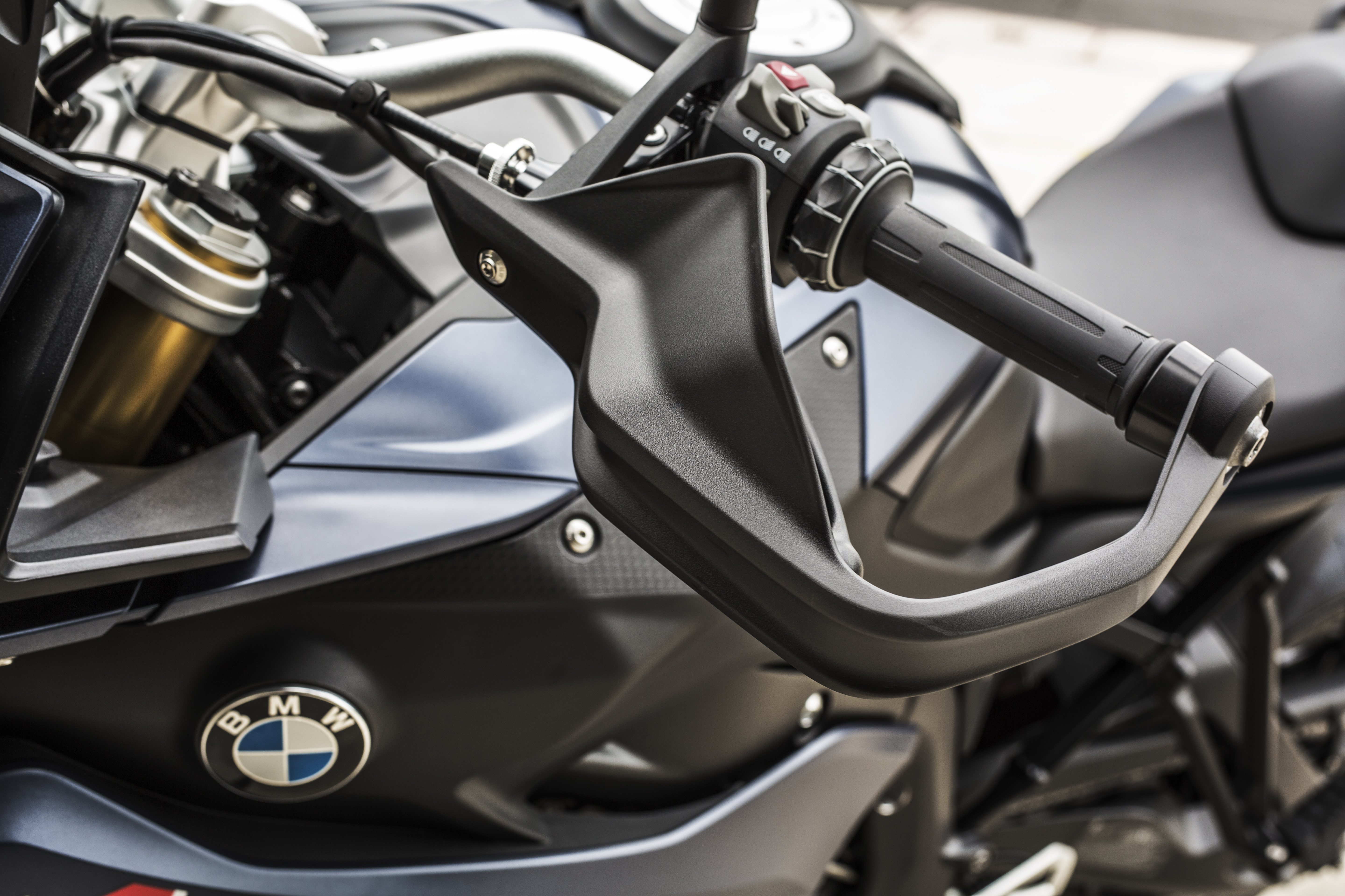 BMW reveals updated S1000XR