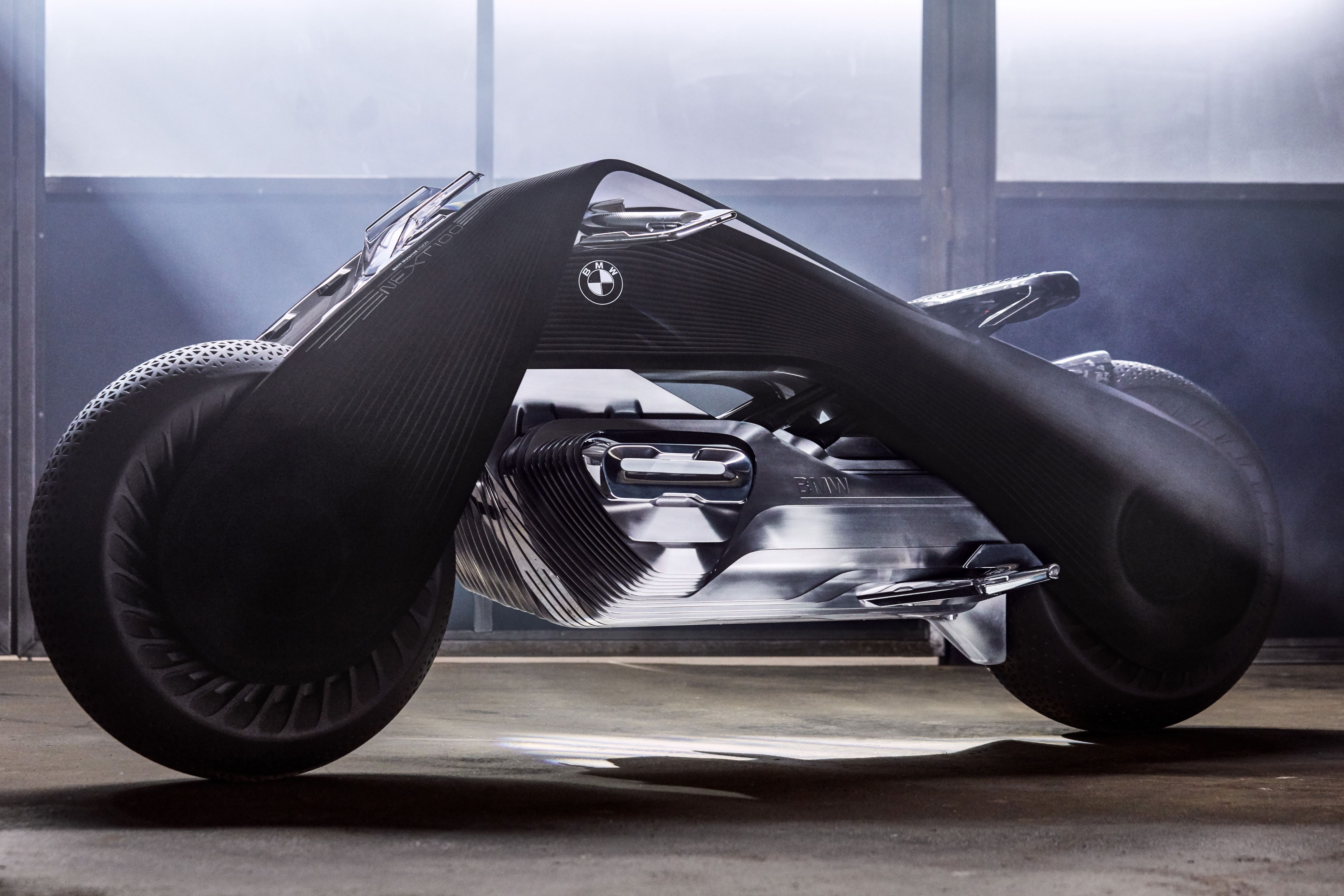 BMW Vision Next 100 concept bike