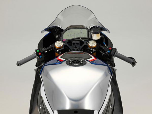 BMW HP4 Race – full details revealed