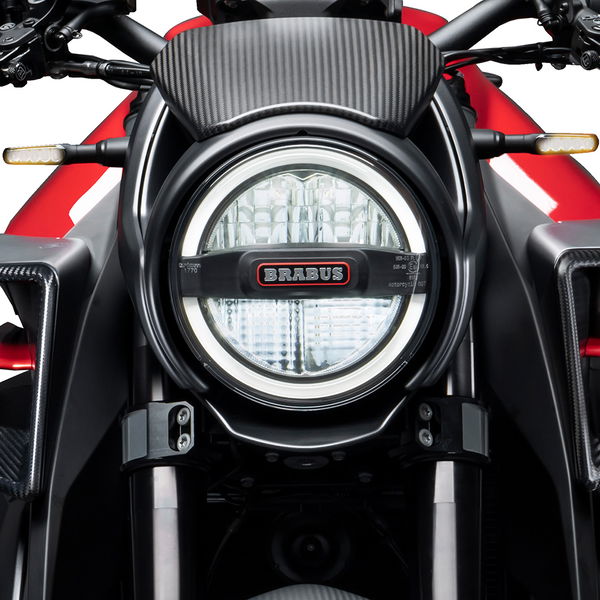 PHO_BIKE_DET_brabus-1300r-22-air-headlight_#SALL_#AEPI_#V1.jpg