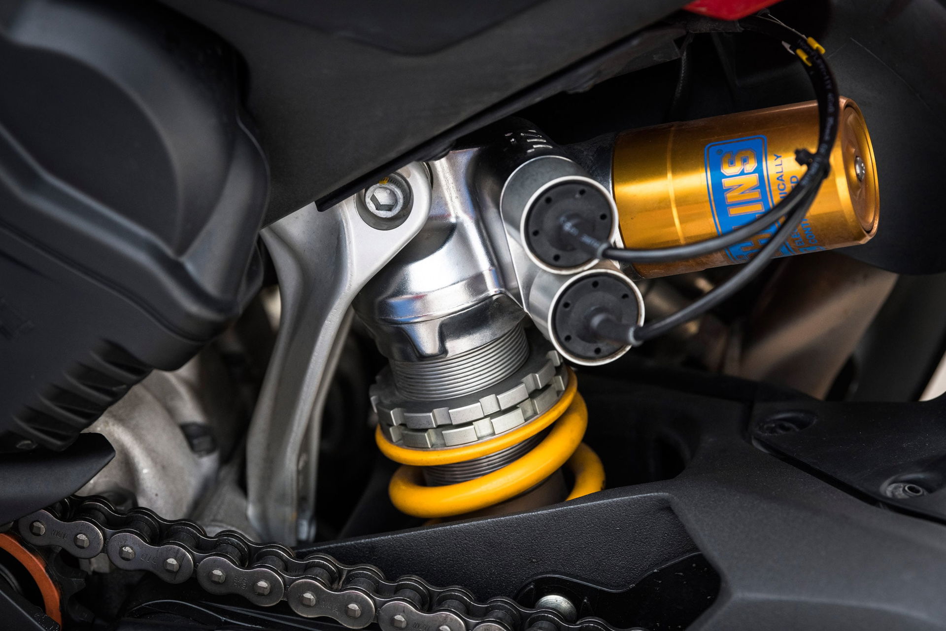 Panigale-v4-s-2022-Visordown-Review