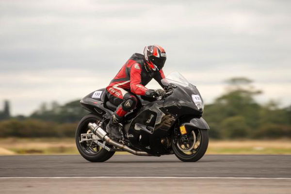 Road-legal 1000bhp Hayabusa hits 271mph