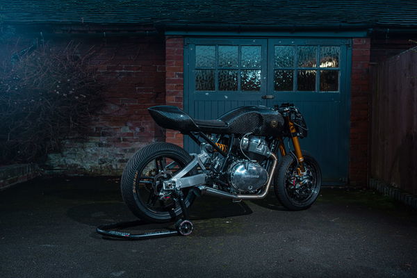 Royal Enfield custom Continental GT 650 carbon everywhere