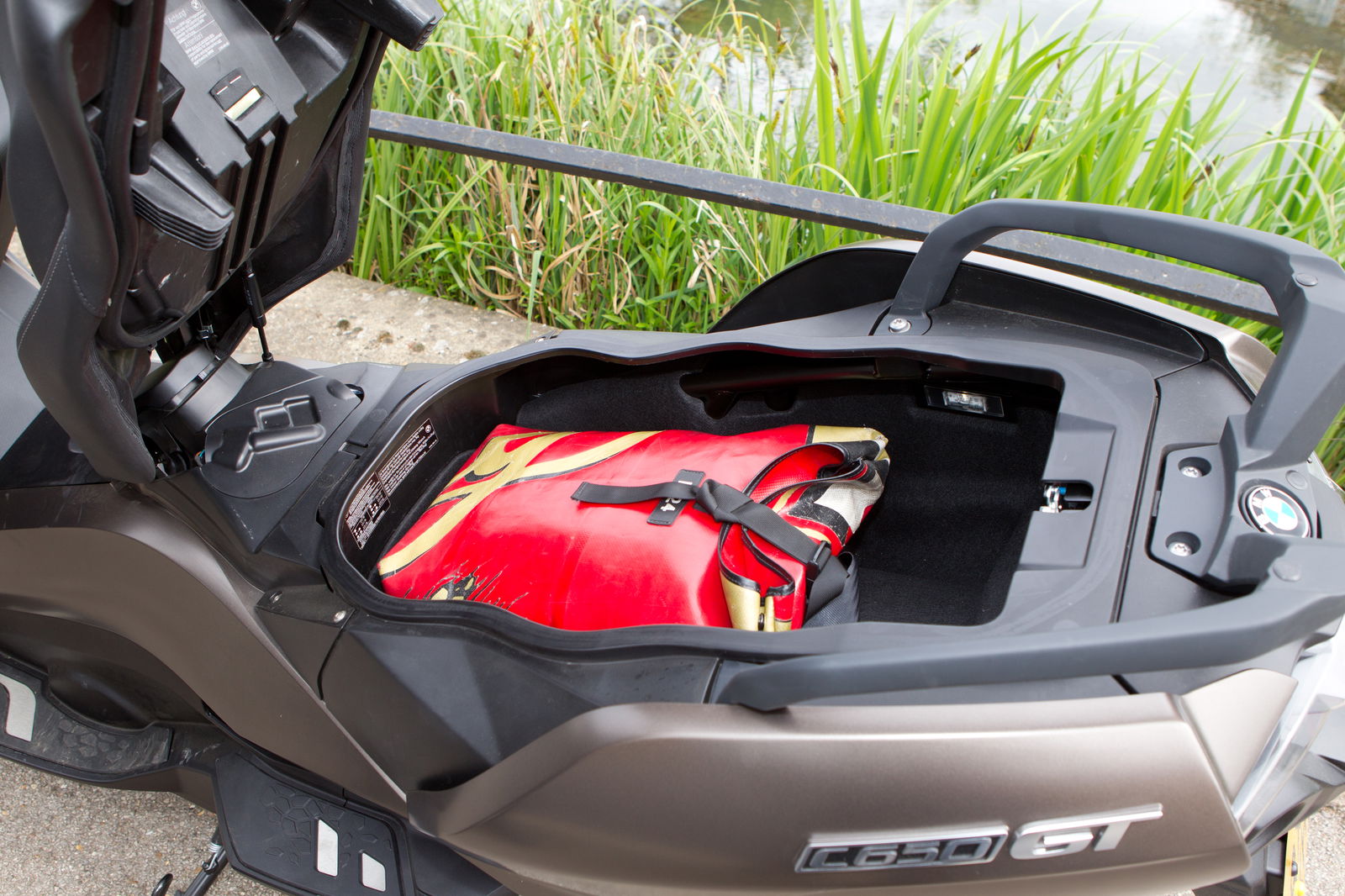 BMW C650GT storage