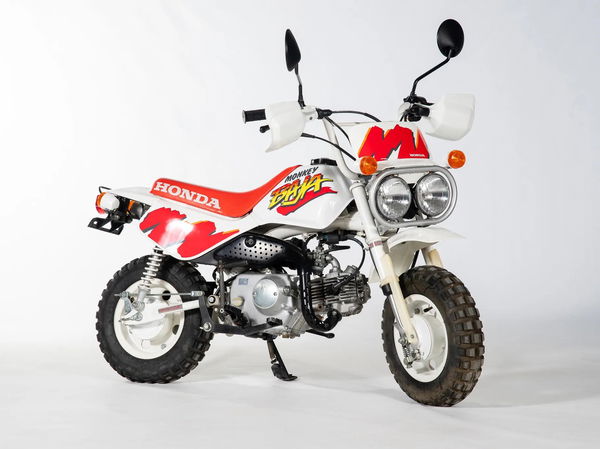 Honda Z50j Baja Africa Twin replica