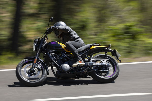 Piaggio MP3 350 and 500 first ride | Visordown.com