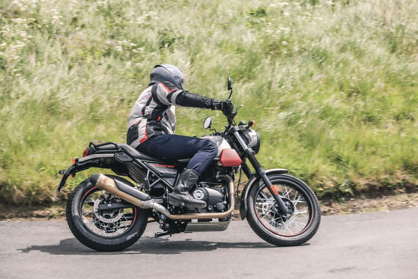 Royal Enfield Scram 411 2022 Review | New Himalayan-based urban scrambler tested