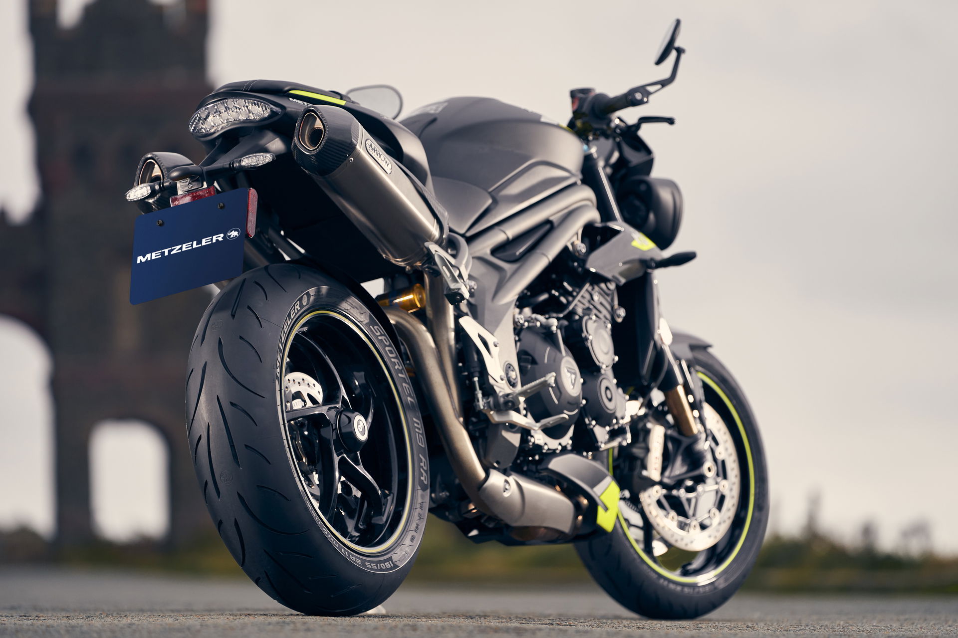 SPORTEC M9 RR & Speed Triple