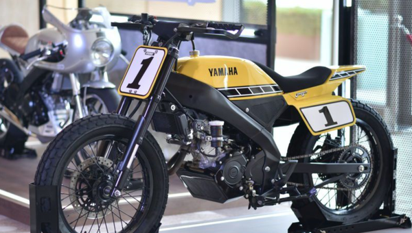 XSR155 Flat Tracker