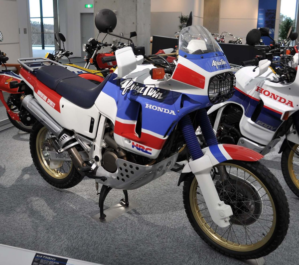 Honda XRV650 Africa Twin (RD-03)