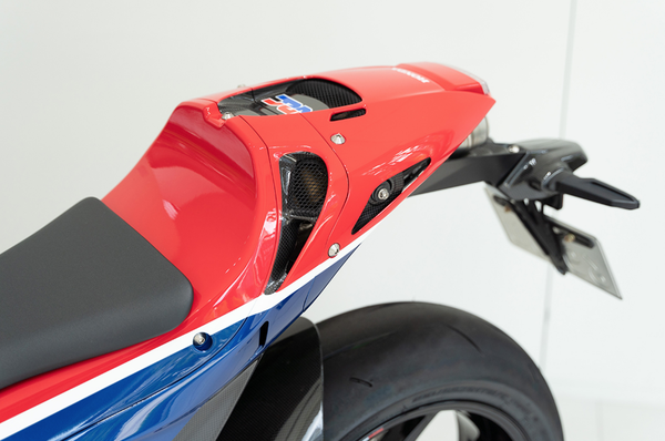 Honda RC213V-S becomes the most expensive Japanese motorcycle at auction!