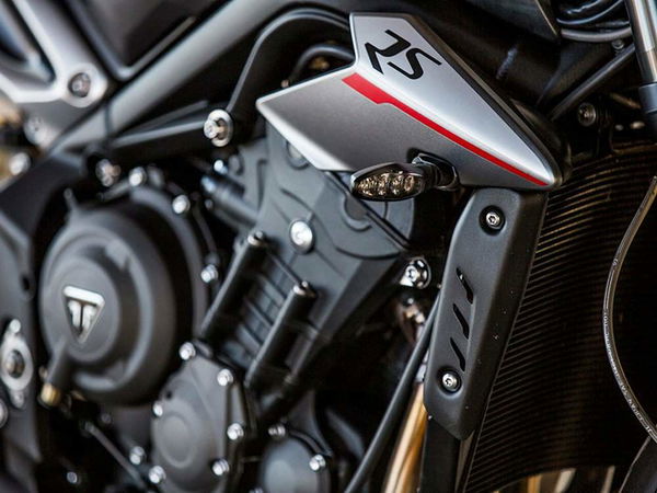 Street Triple RS engine