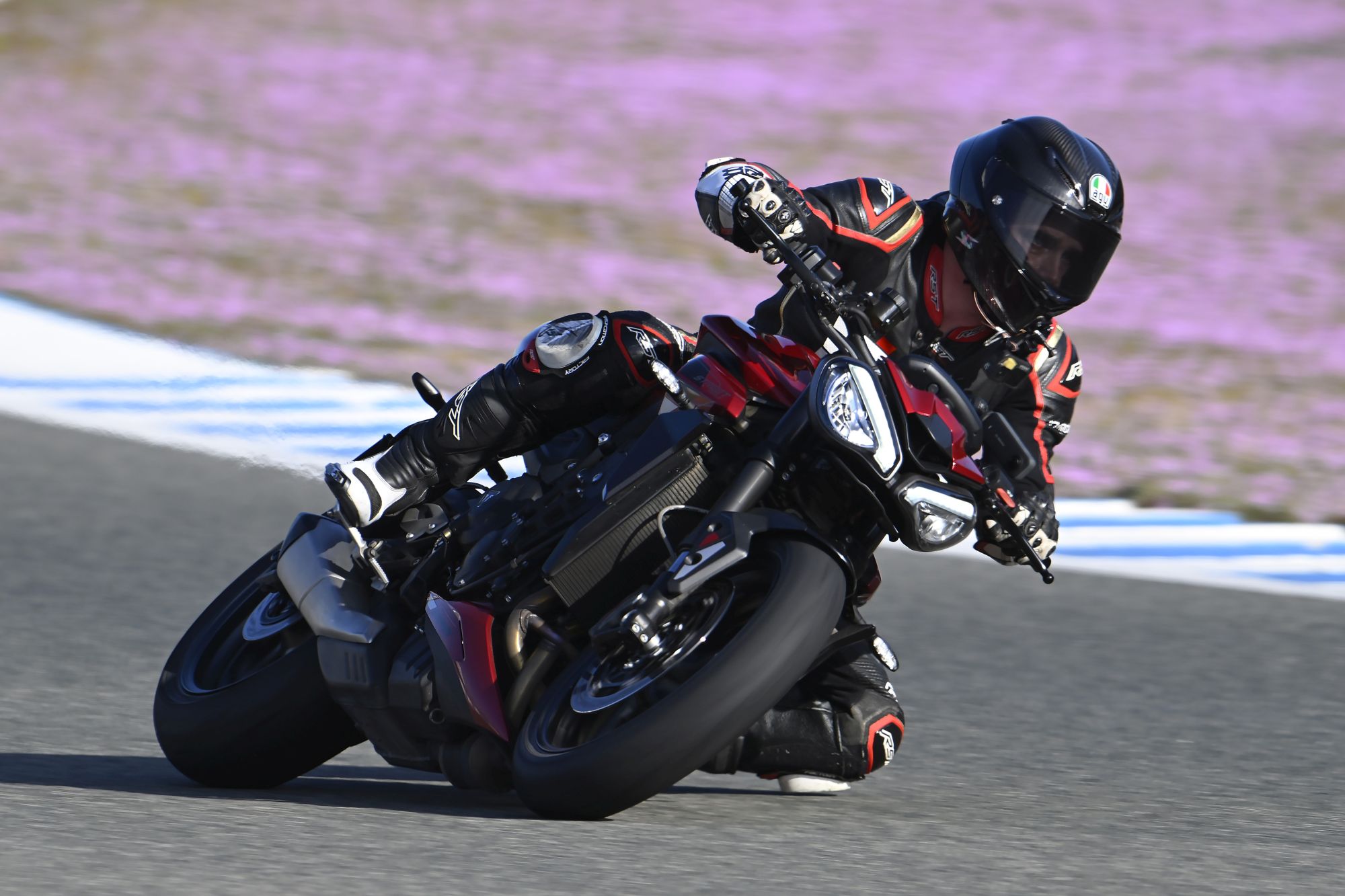 2023 Triumph Street R and RS road track ... |