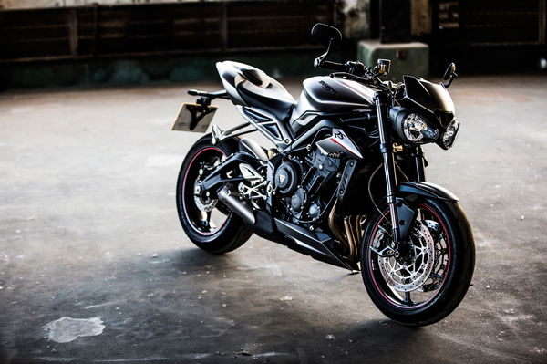 Triumph Street Triple RS