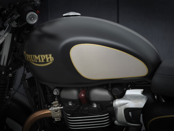 2021 Street Twin Gold Line fuel tank