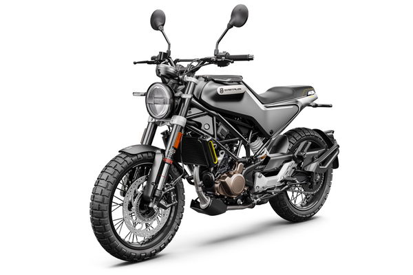 Husqvarna Svartpilen 125 quarter 2021