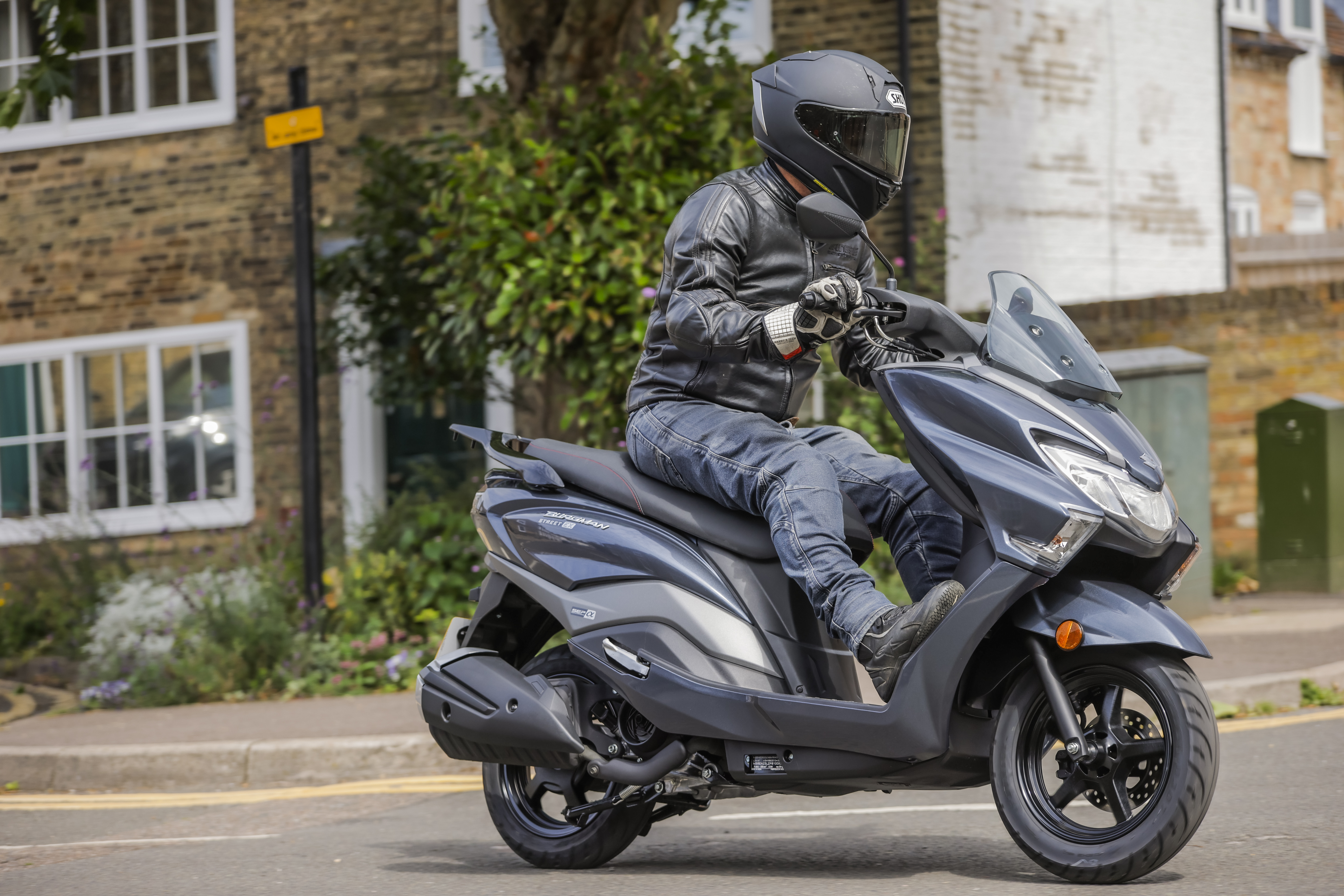 Suzuki Burgman 125 EX 125 scooter new used for sale review