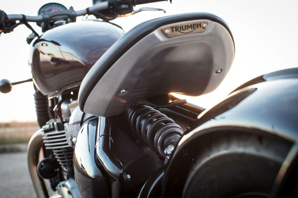 Triumph Bonneville Bobber review