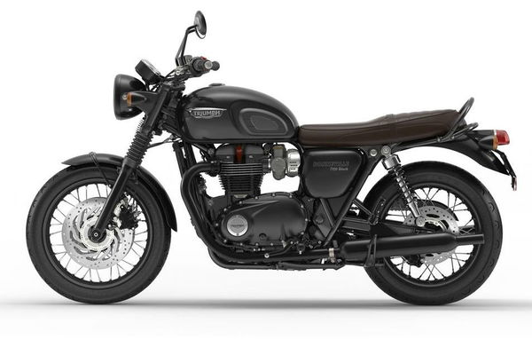 Triumph Bonneville Bobber Black coming for 2018