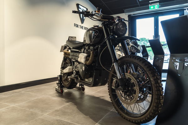 The James Bond Scrambler 1200 from No Time to Die