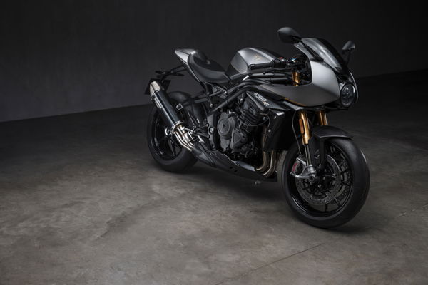 Triumph Speed Triple 1200 RR Breitling Limited Edition Announced