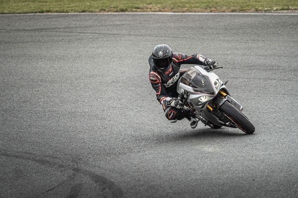 Norton's new V4SV at Mallory Park