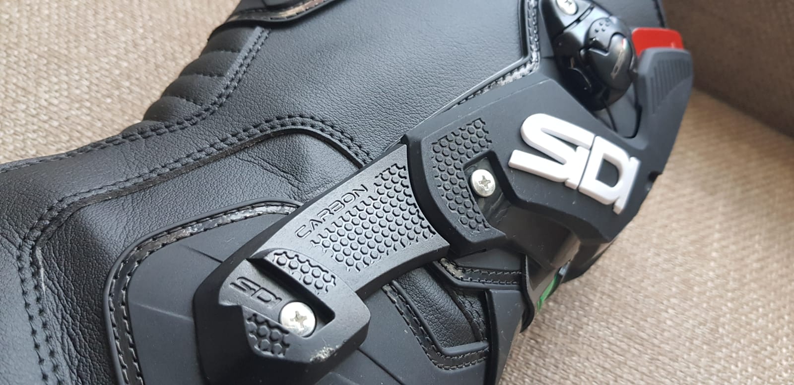 Sidi Vertigo 2 motorcycle boots