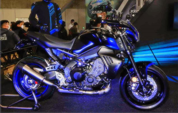 Yamaha-MT-09-Cyber-Rally