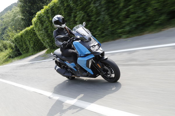 First ride: BMW C400X scooter