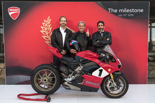 Ducati Panigale V4 25°Anniversario 916