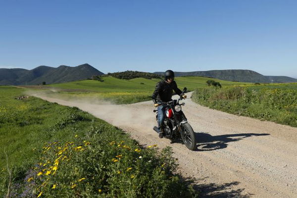 First ride: Yamaha SCR950 review