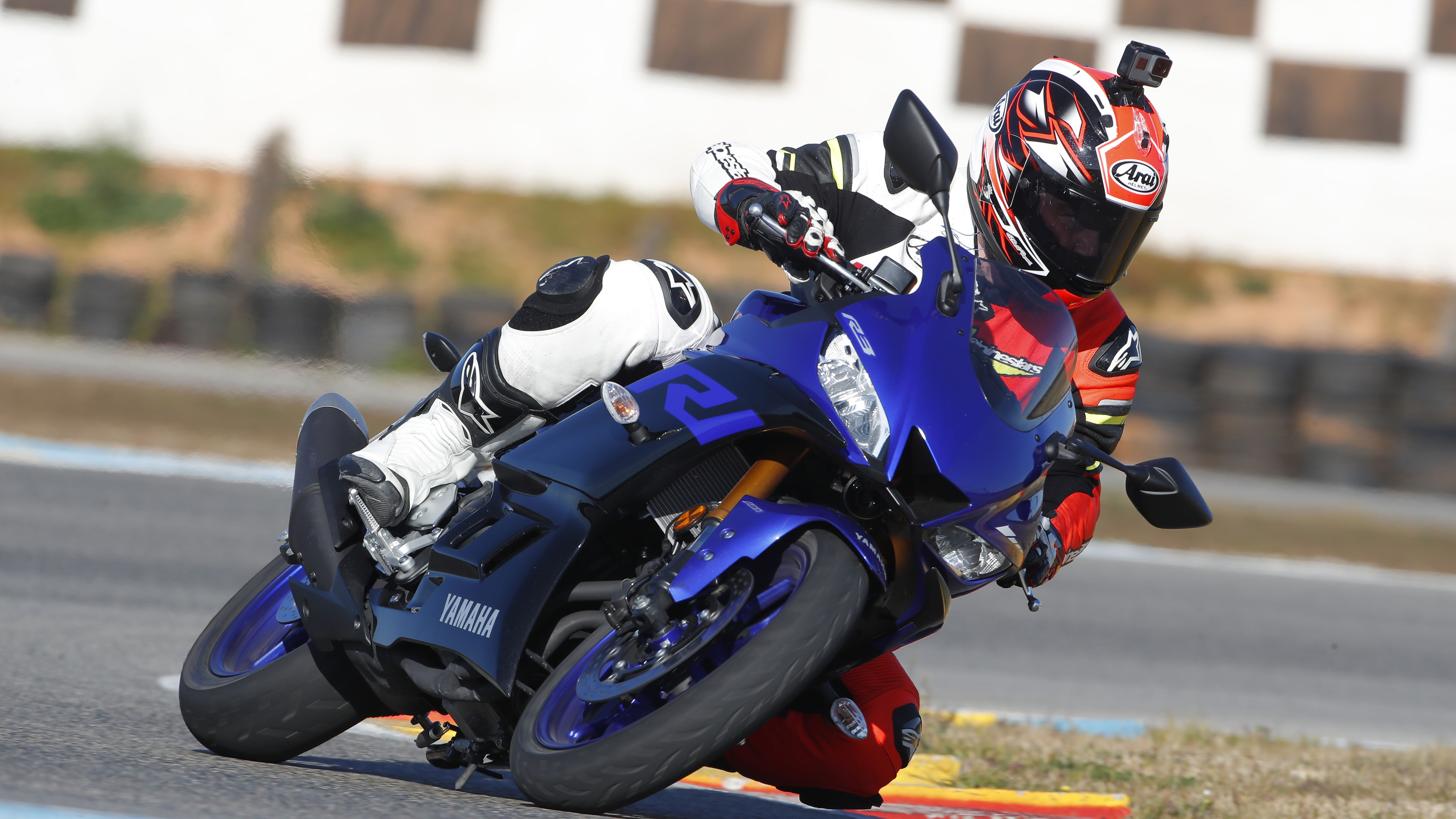 Yamaha R3 2019