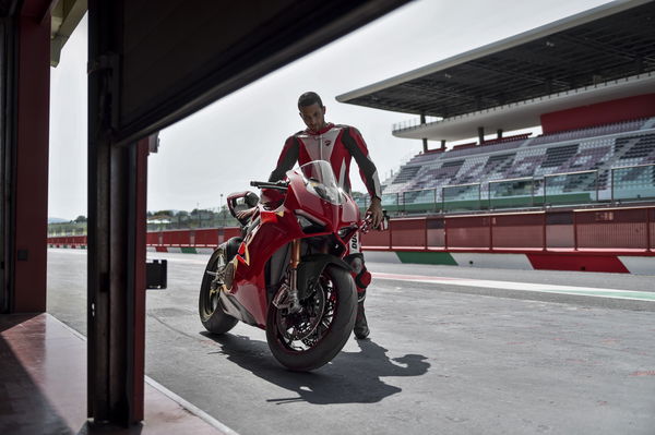 Ducati unveils Panigale V4 ahead of EICMA