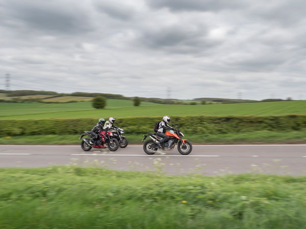 KTM 790 Duke vs Triumph Street Triple 765 vs Suzuki GSX-S750